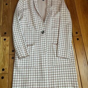 RW&Co Houndstooth Patterned Coat